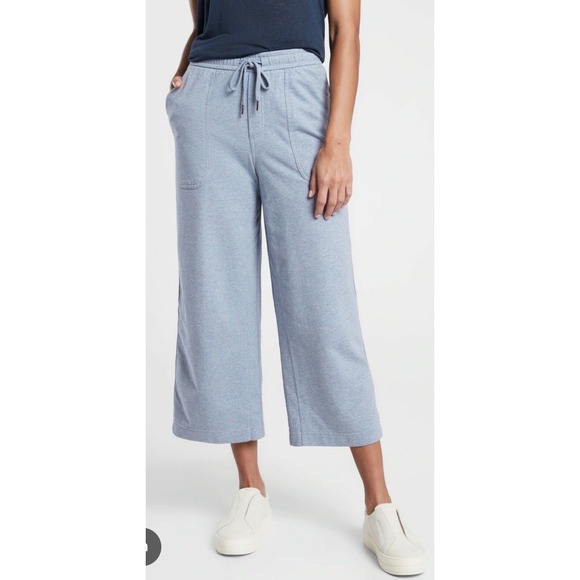 Athleta Pants - Athleta Farallon Heathered Wide Crop Pants Blue Size 2 NWT Athleisure Travel